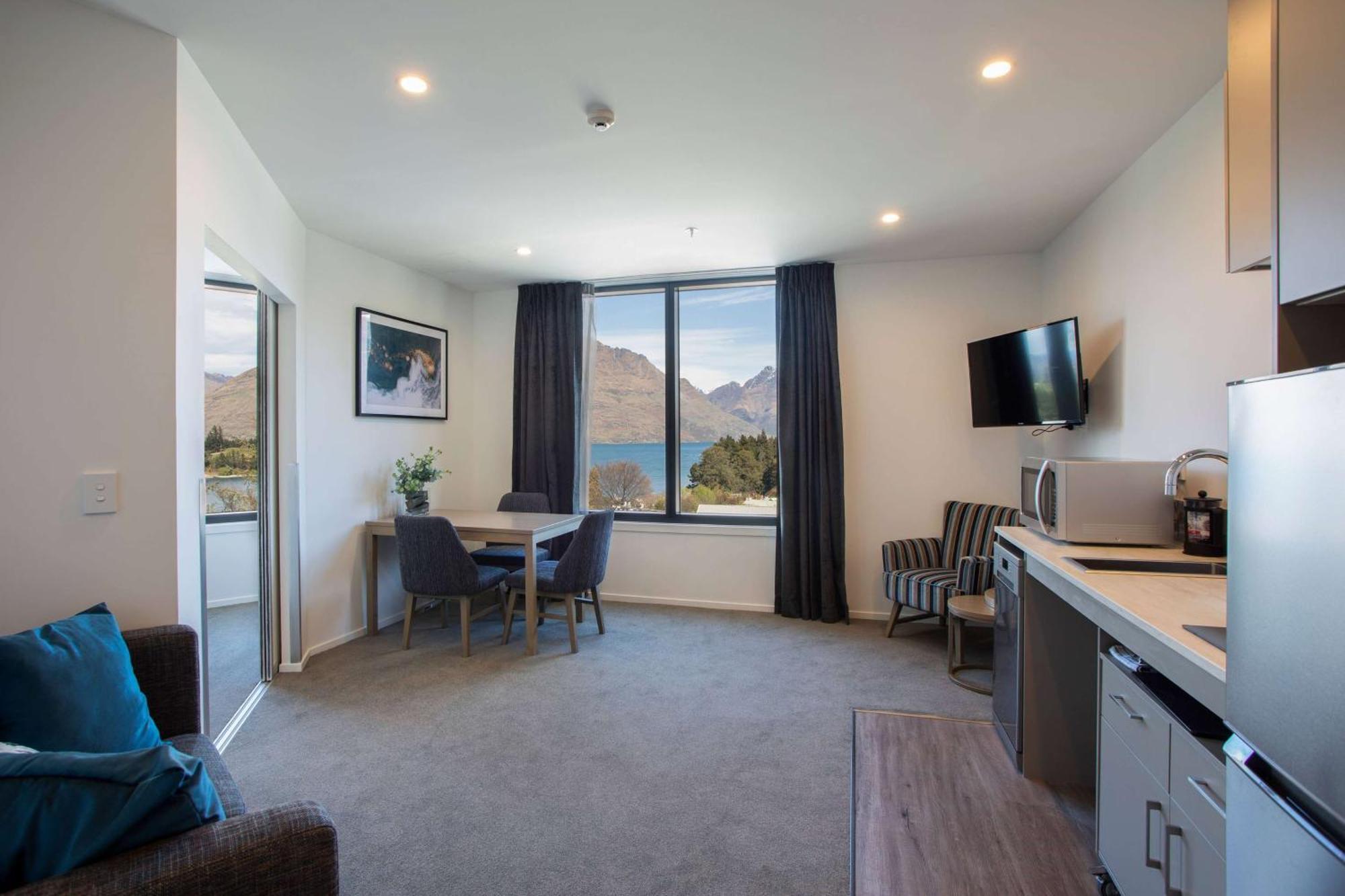 Ramada By Wyndham Queenstown Central Ngoại thất bức ảnh