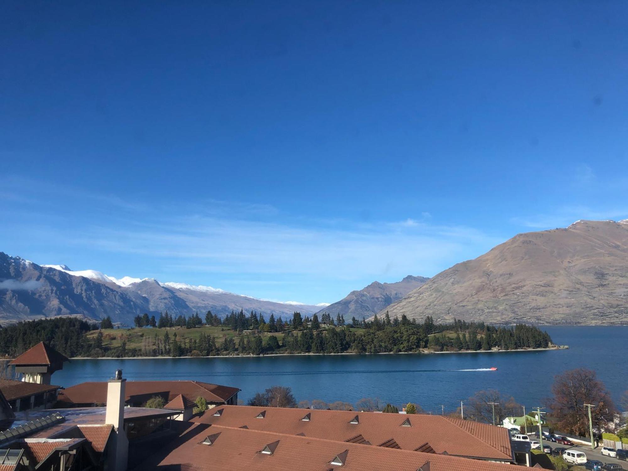 Ramada By Wyndham Queenstown Central Ngoại thất bức ảnh